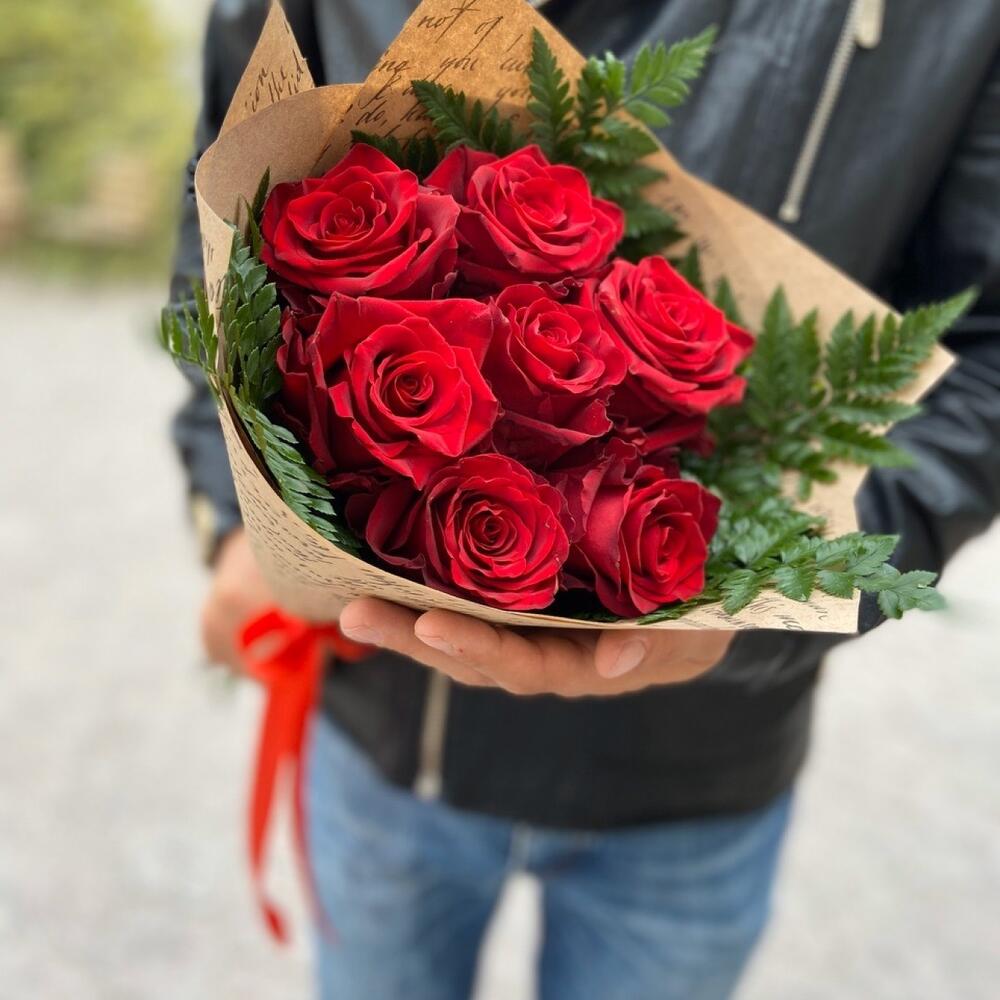 букет красных роз на день рождения