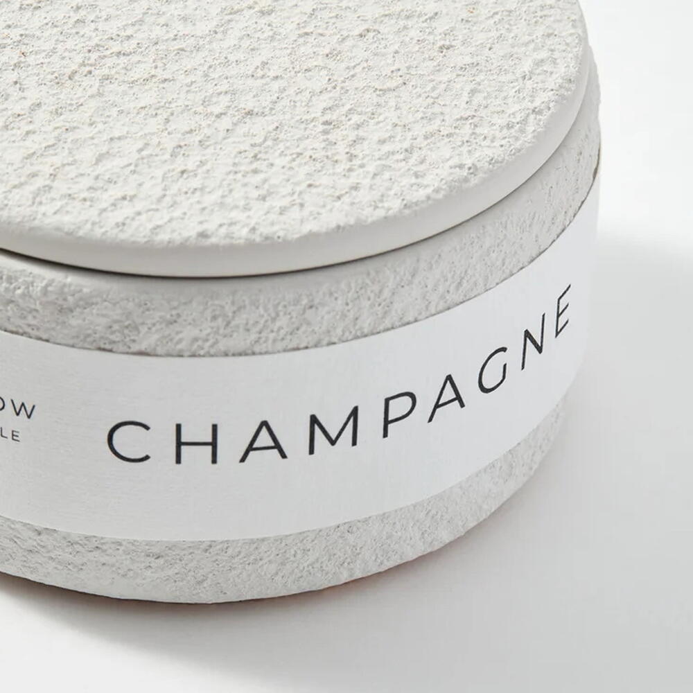 Ароматическая свеча Champagne May Meadow. Чаша с крышкой (3 хлопковых фитиля), 200 мл