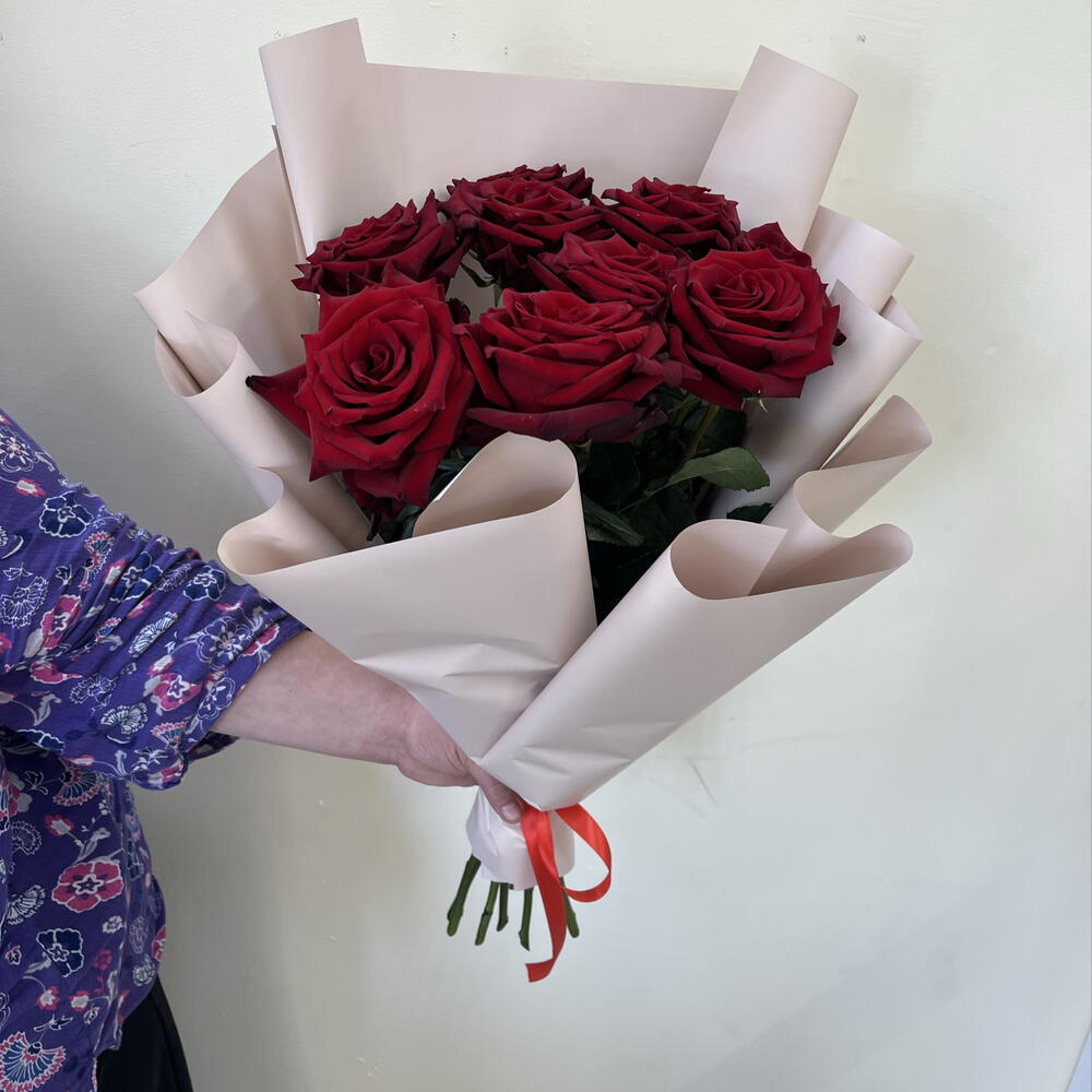 Букет из бордовых роз