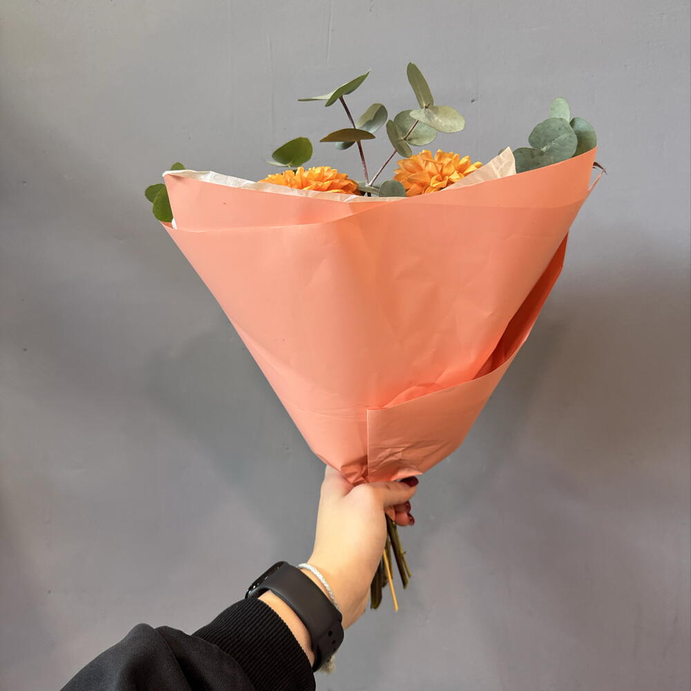 Моно из рыжих георгинов