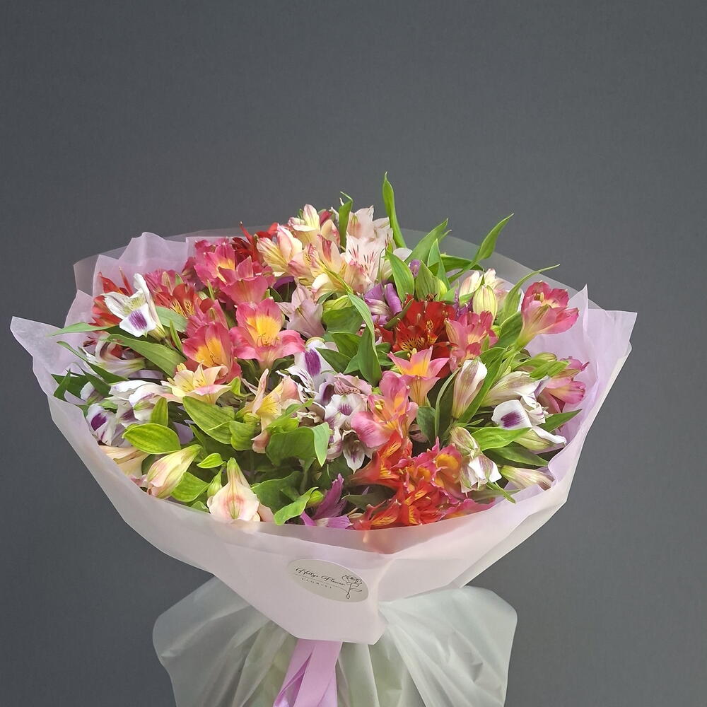 Букет из альстромерии 💐