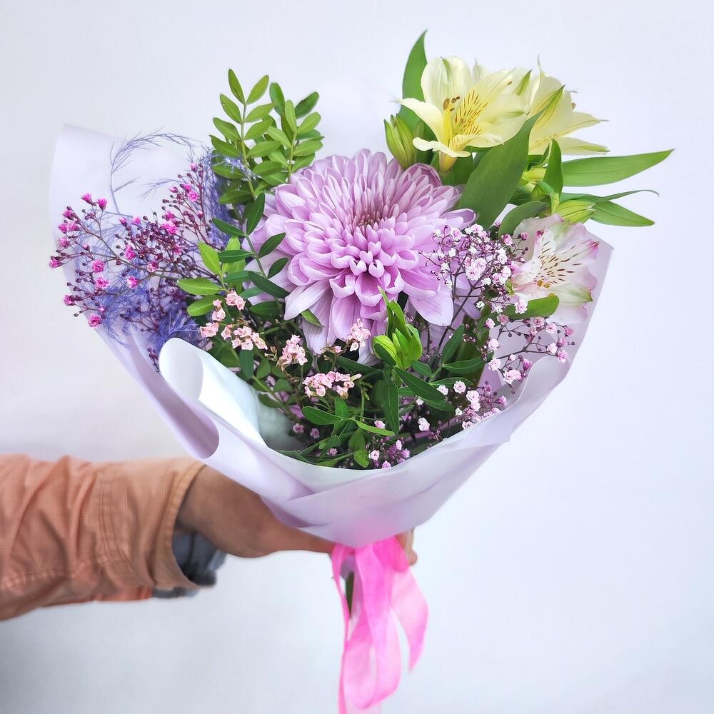 букет презент. букет презент. корпоративные букеты тюльпанов.