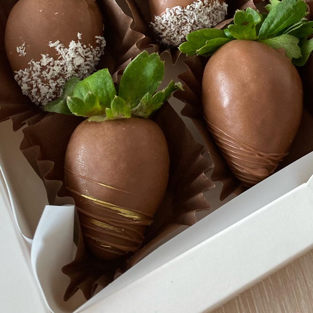 Клубника в шоколаде 🍓9шт