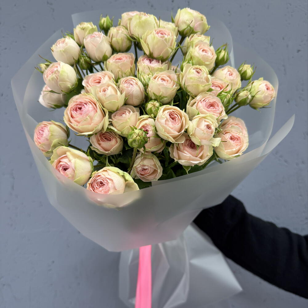 Моник «Ты моя нежность»  🎀 из 7 кустовых роз нежных