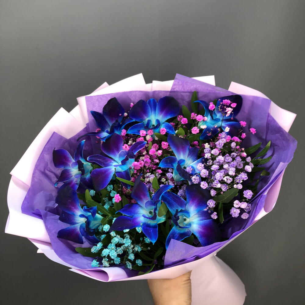 Букет космических орхидей с радужной гипсофилой🪻🌸🌺🌹🪻🌺