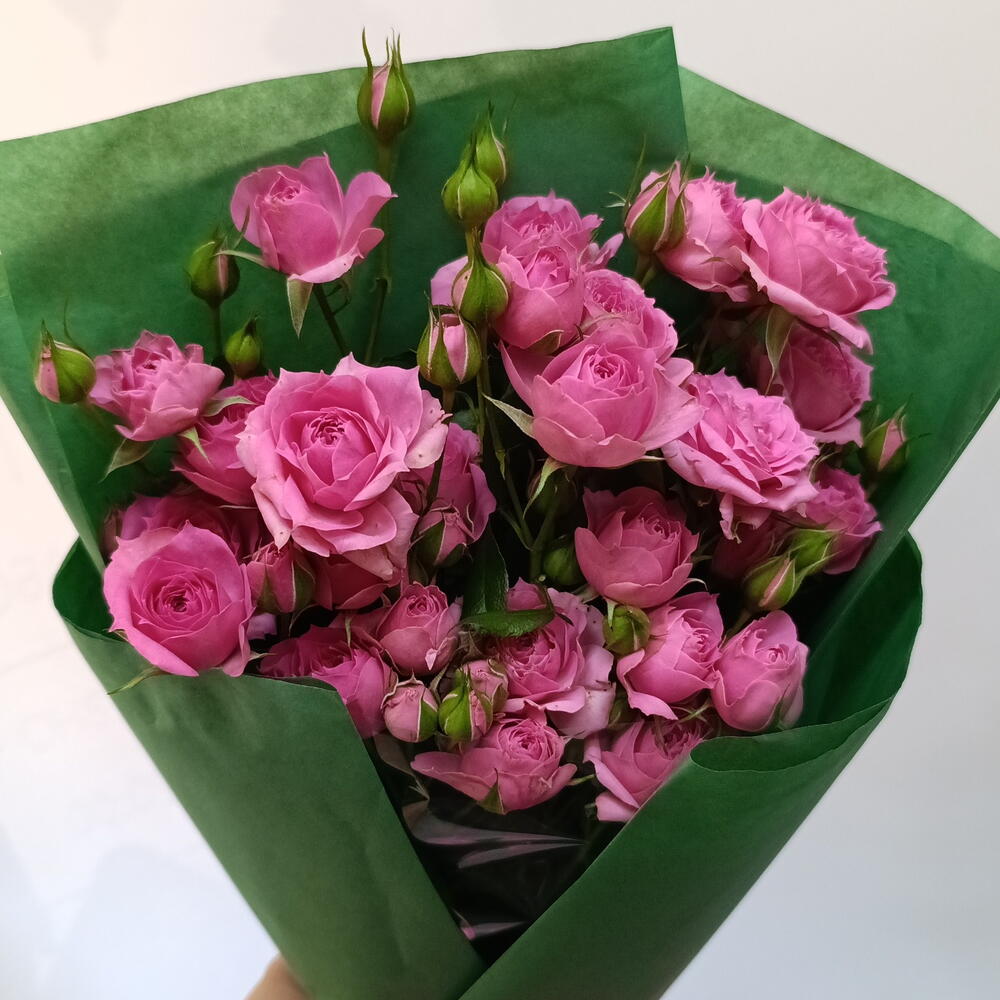 Букет кустовых роз Pink Demensions
