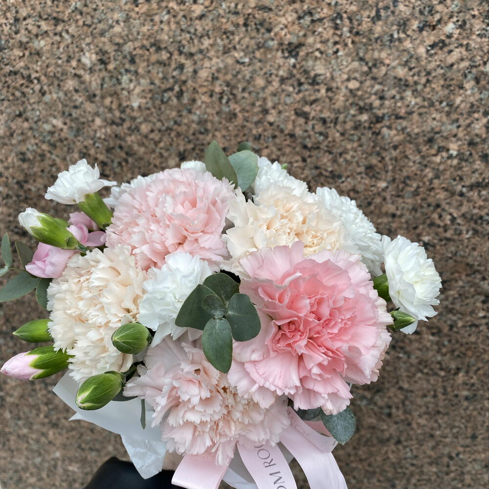 🌸 Кофейный стаканчик с диантусами BLOOM ROOM