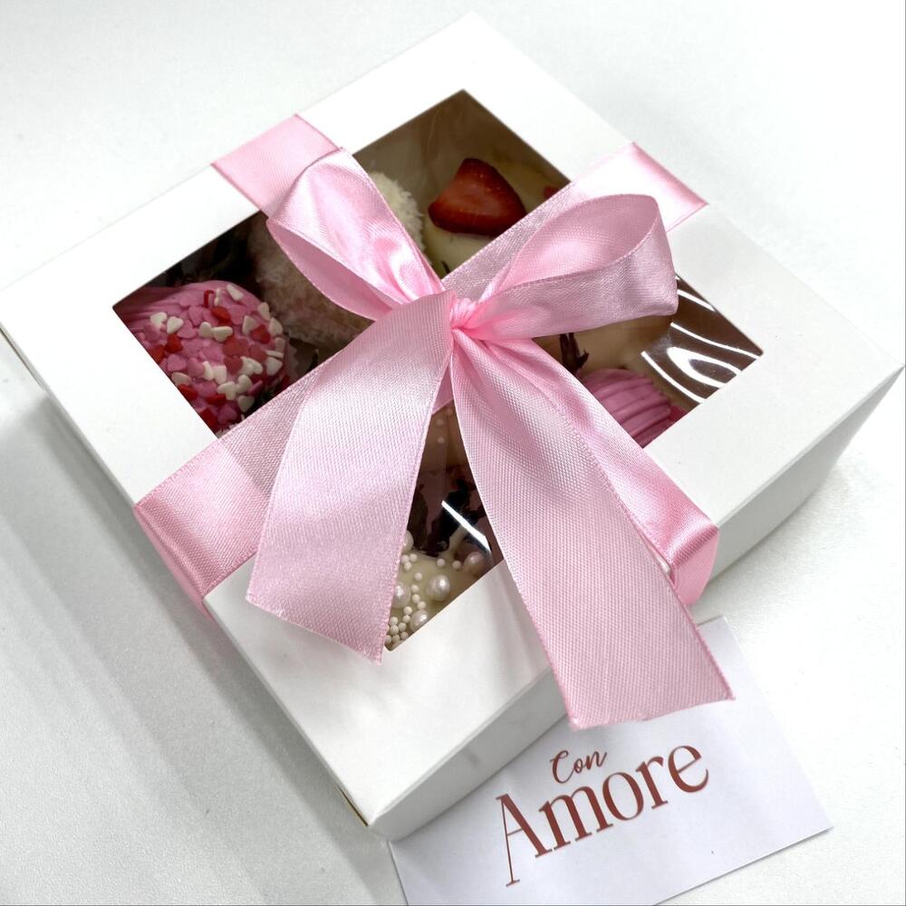 Клубника в шоколаде и чизкейк + подарок от Vivienne Sabo - румяна MACARON