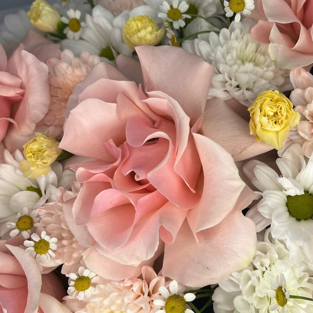 Корзина с цветами🌸