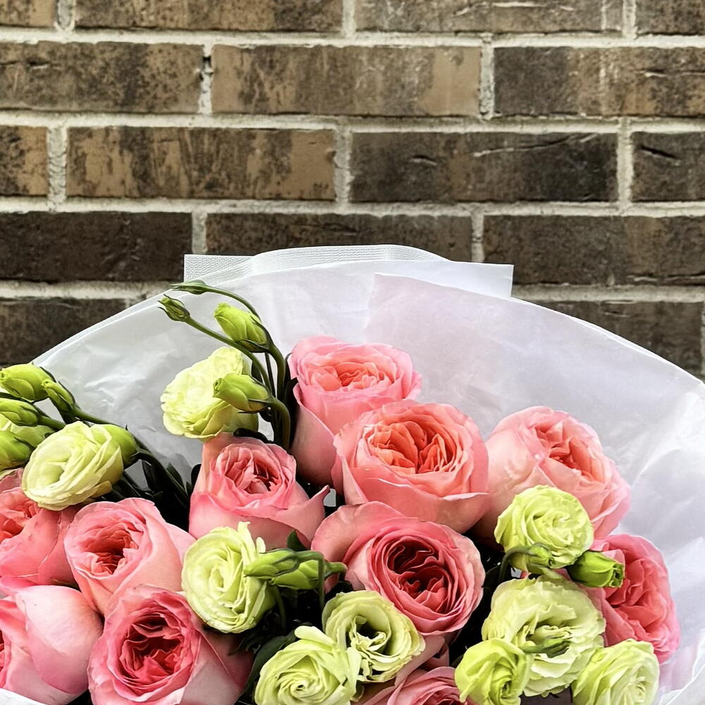 Bouquet "Emily" with peony-like roses