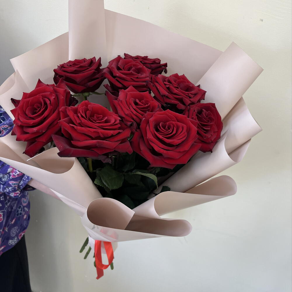 Букет из бордовых роз