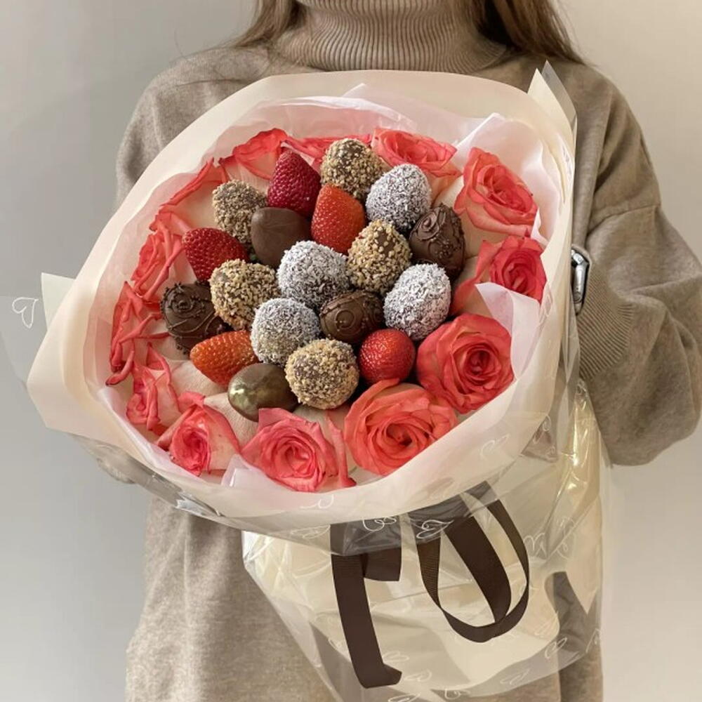 Strawberry bouquet "Mood"