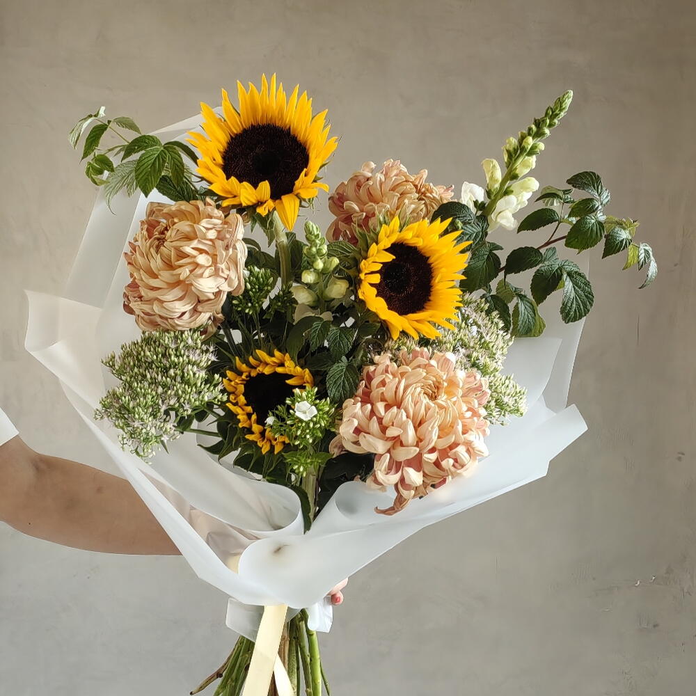 Букет с подсолнухами и хризантемой бигуди Осенний🌻
