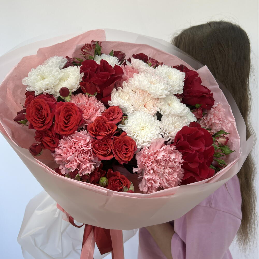 Букет с оттенками красного и розового️‍🔥🌸