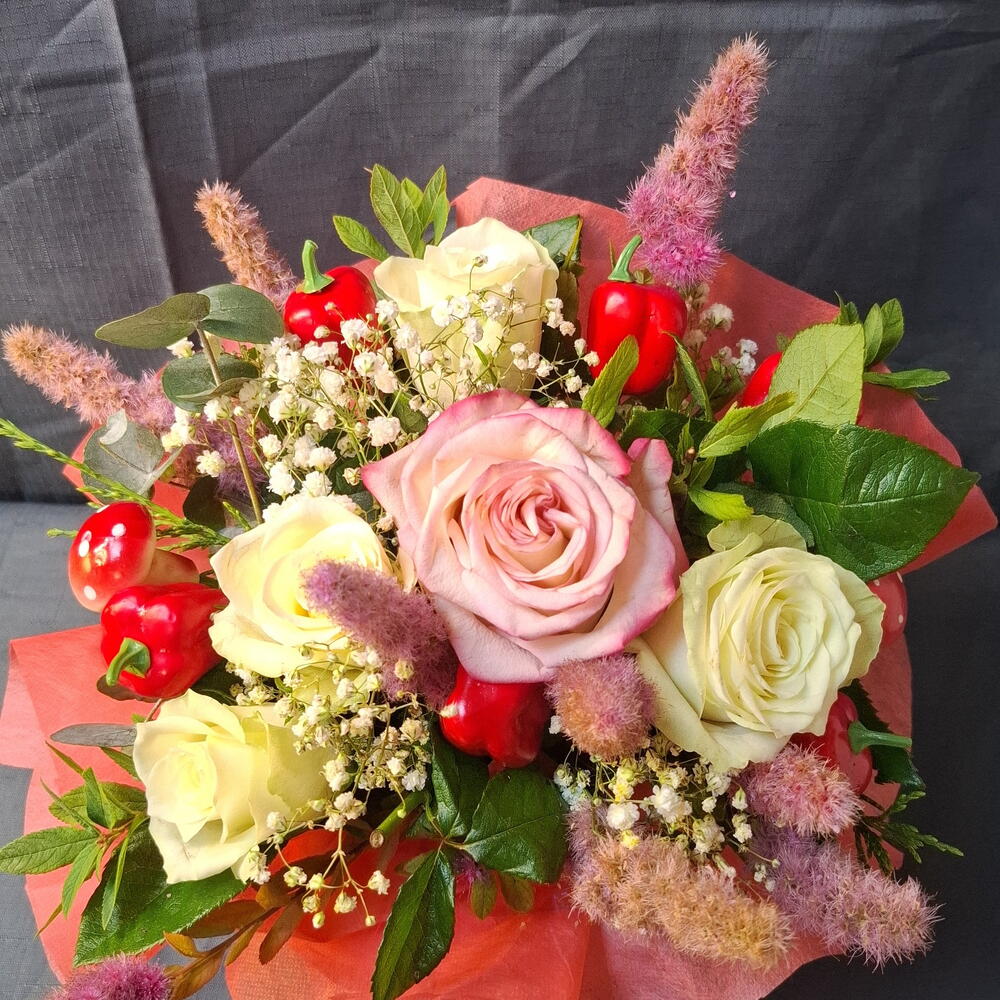 Красный тортик цветов 💐