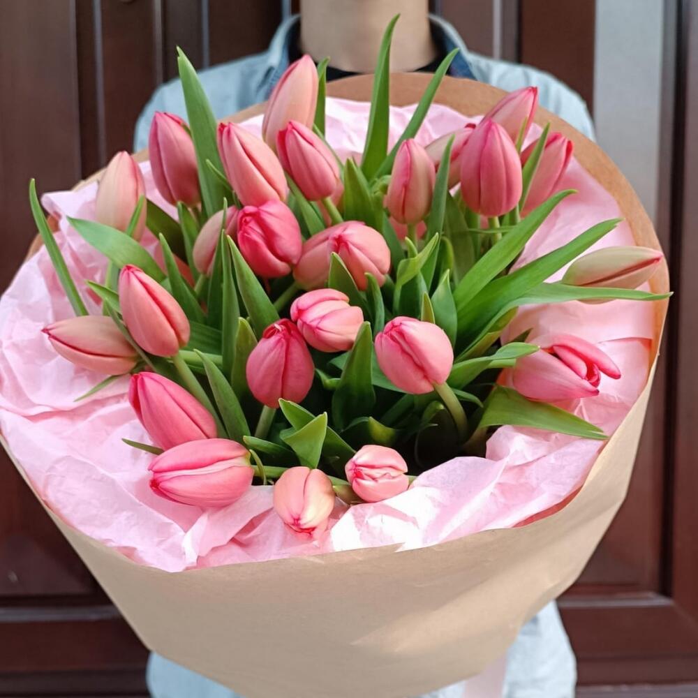 Delicate tulips 25 pieces