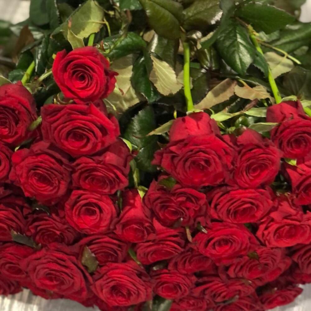 Букет из 25 красных роз