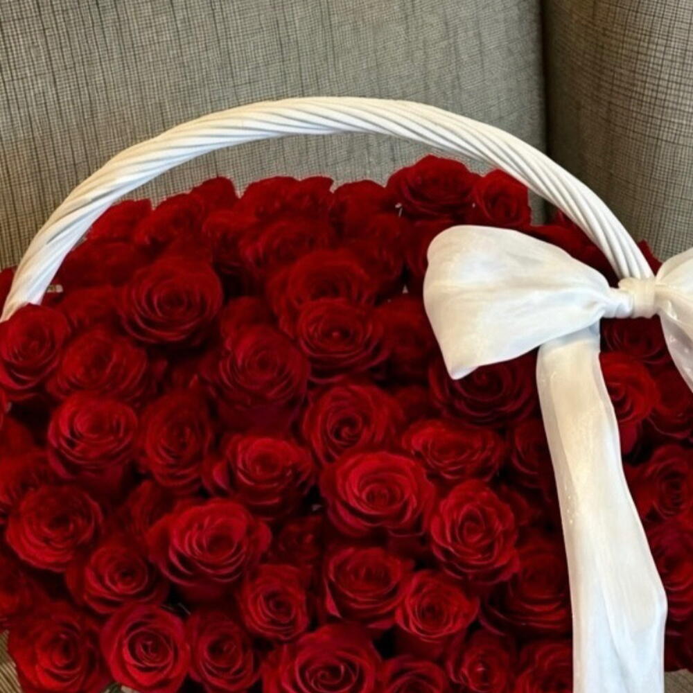 Royal Red Basket👑♥️