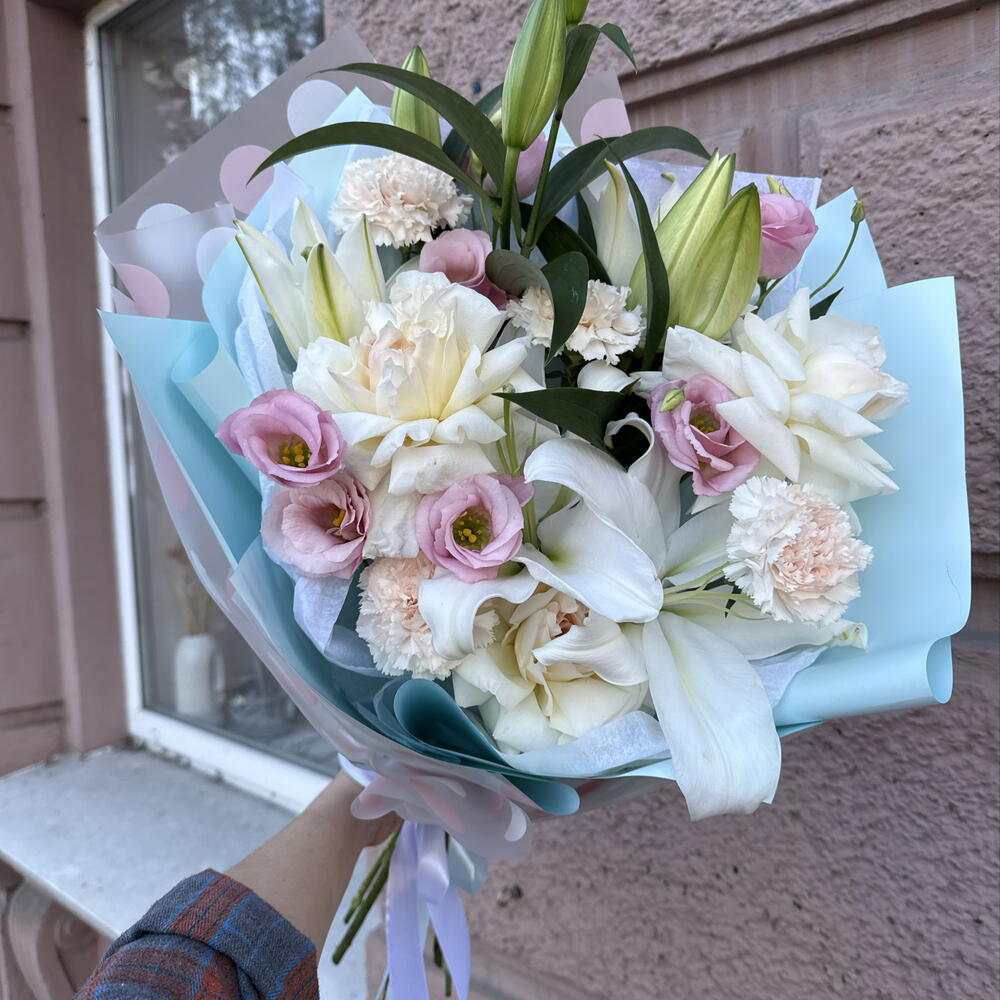 Букет с лилией 🌸