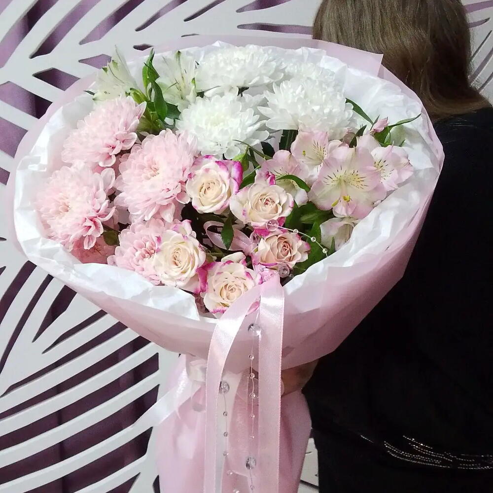 Букет«Нежная любовь»💕с кустовой розой,кустовой хризантемой и альстромерии
