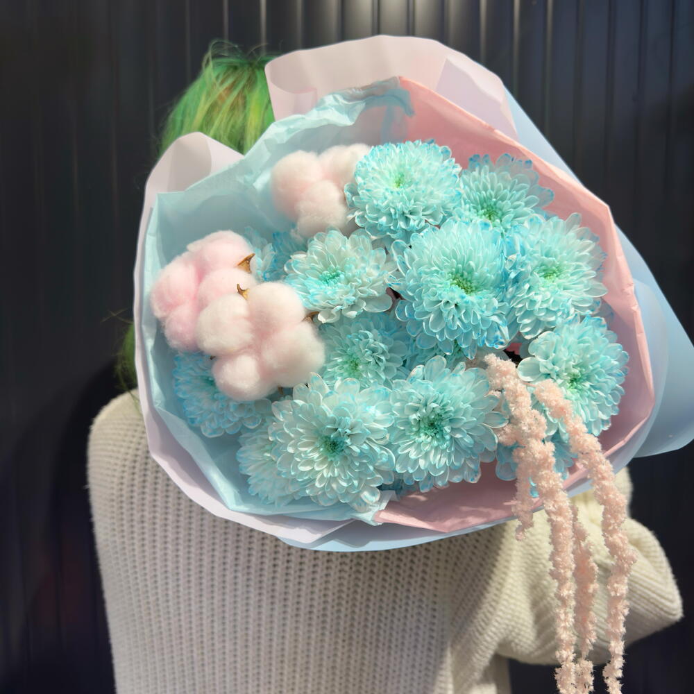 Букет «Бабл Гам» 🩵 Bubble Gum 💕 с голубой хризантемой, розовым хлопком и амарантом