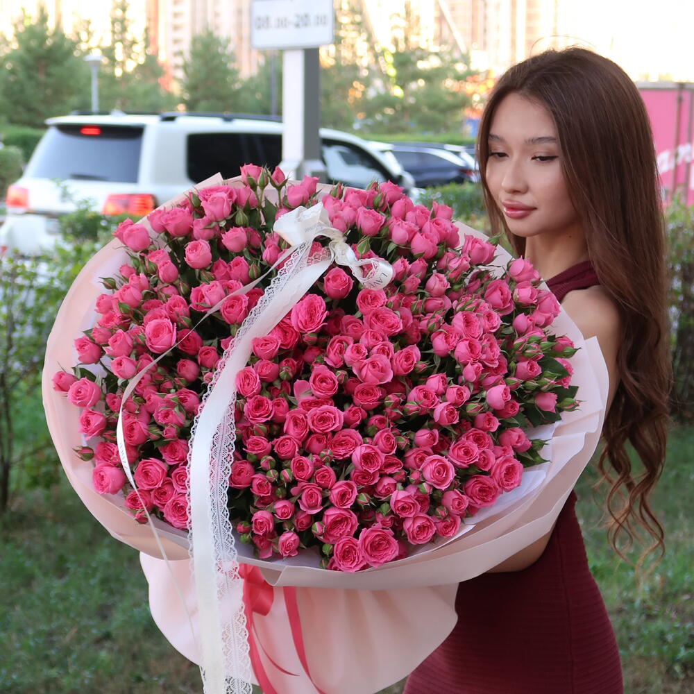 Букет кустовых роз Софи