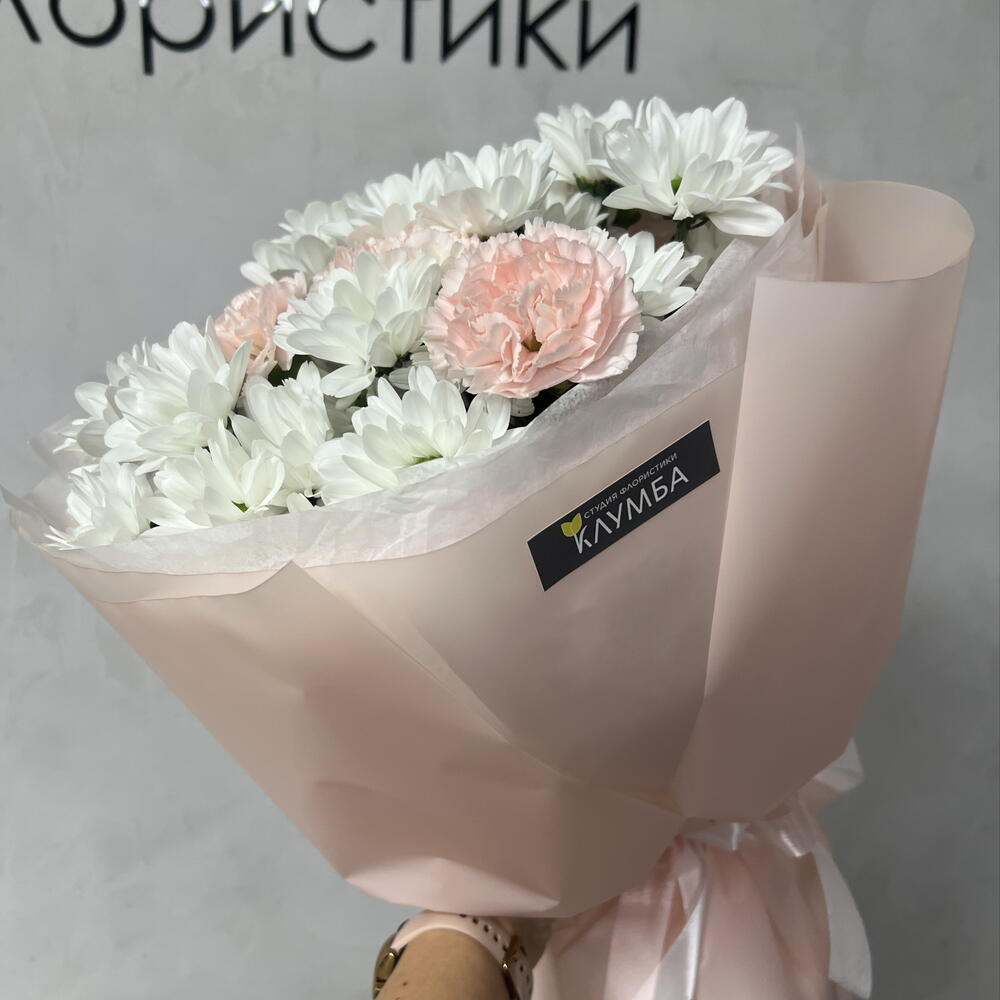 Сборный букет с ромашками