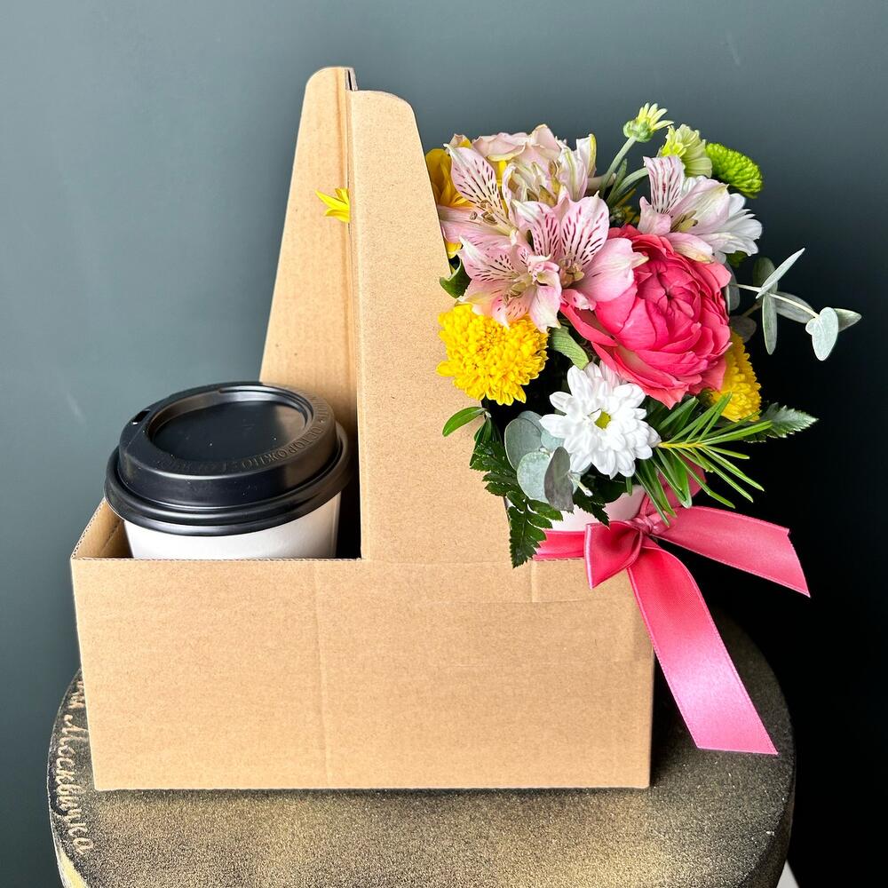 Подарочный набор Цветы+торт в стакане, Цветы и подарки Москва ...