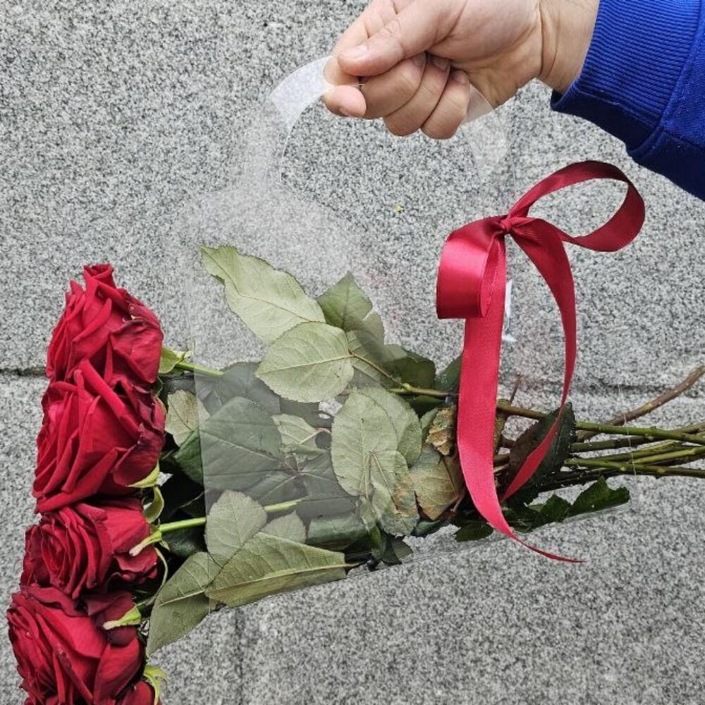 Роза в сумке