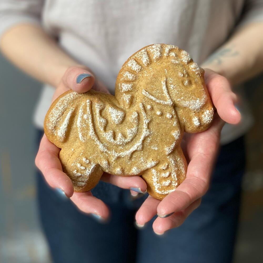 Подарочный набор с пряником и чаем. Лошадка