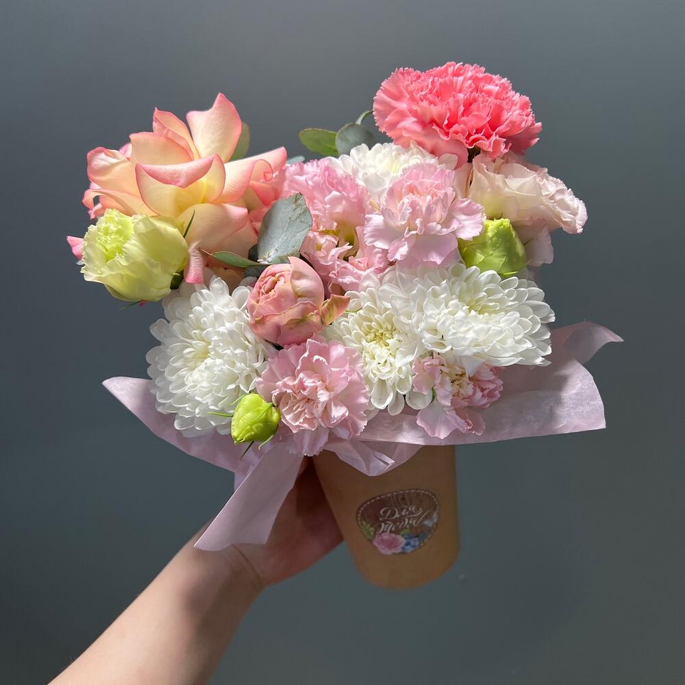 Авторский стаканчик в нежных оттенках 🌸