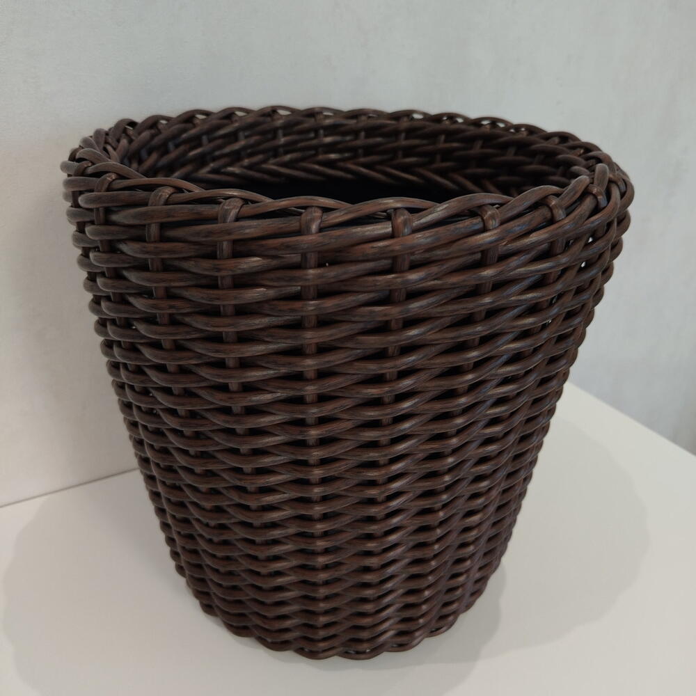 Кашпо из ротанга