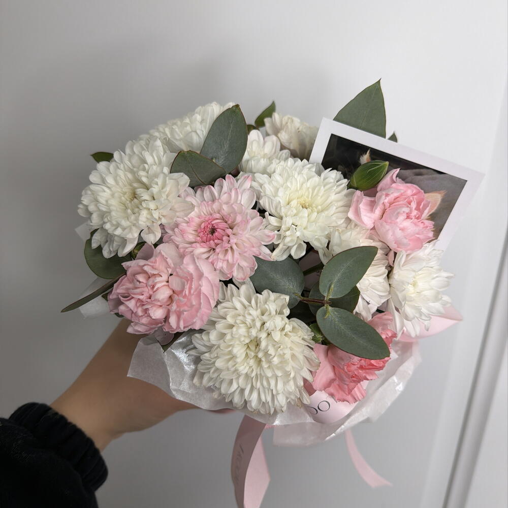 Милый стаканчик-комплимент Bloom room, диантус, хризантема