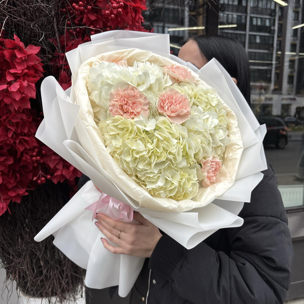 Белый букет с гортензией🤍🌸