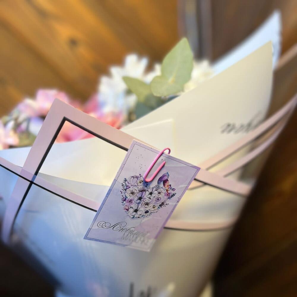 Prefabricated bouquet