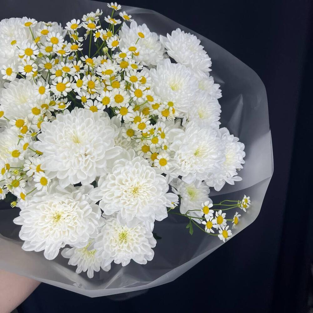 Хризантемы с ромашками