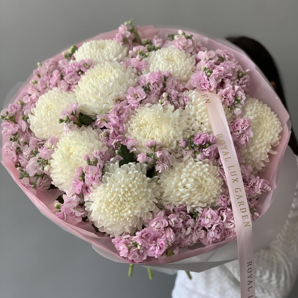 Премиум хризантемы и ароматная кустовая маттиола