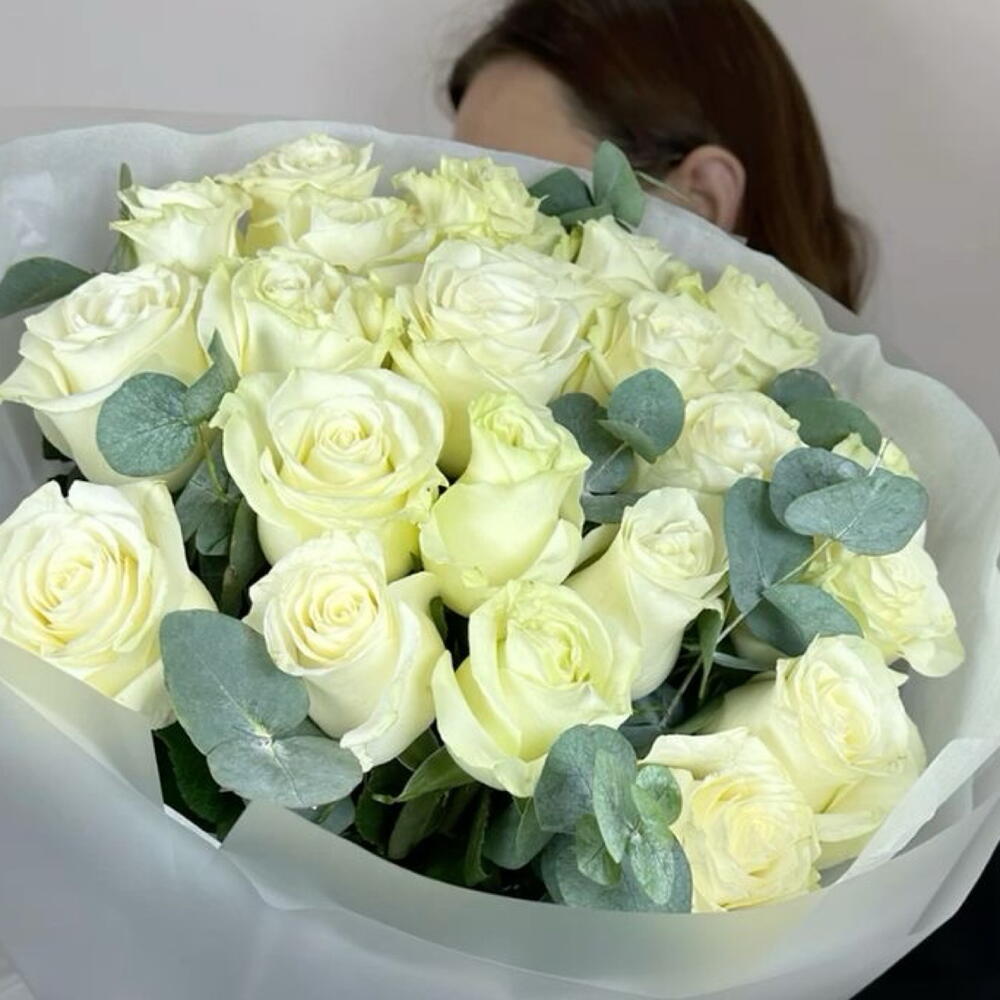 Букет из белых роз