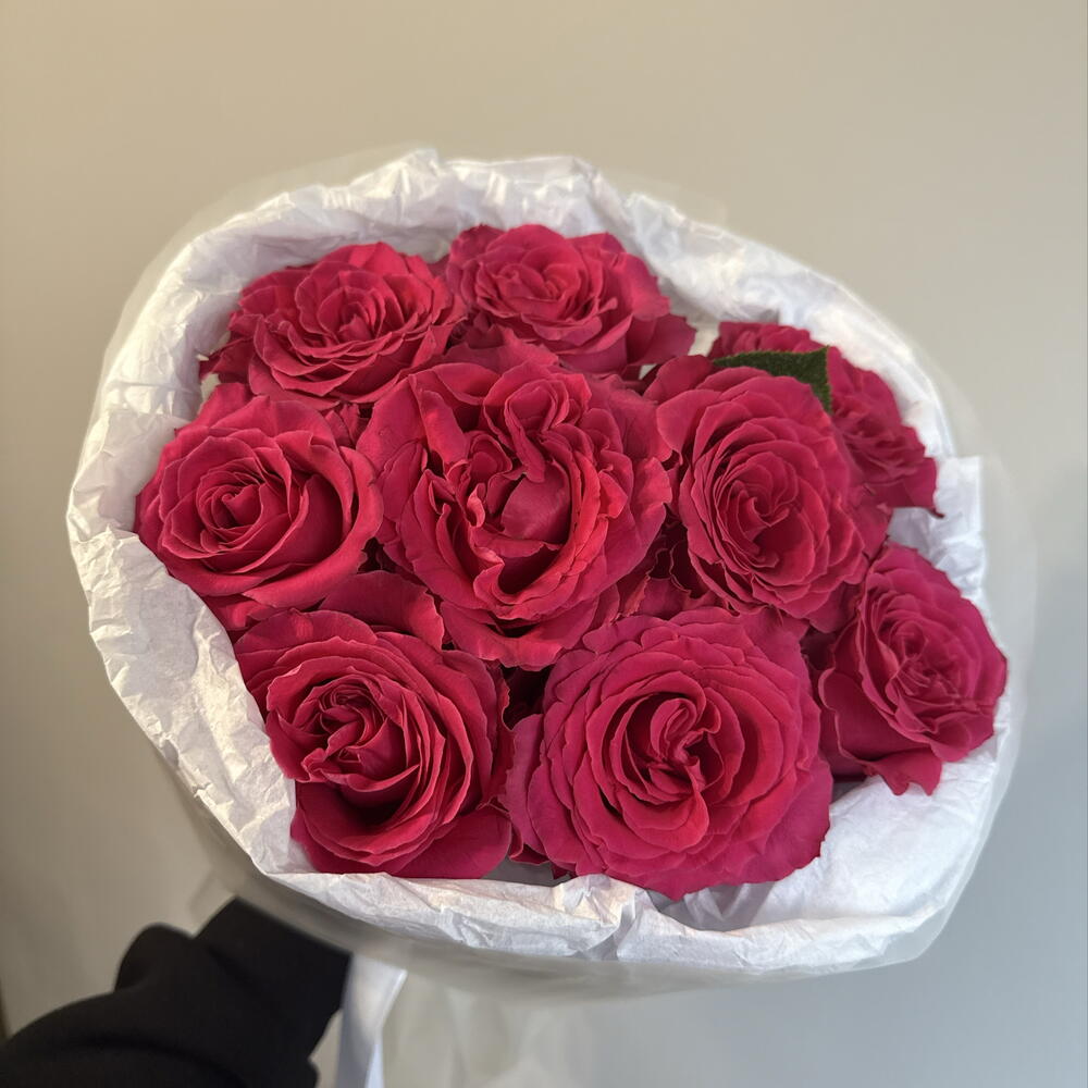 Моно букет из малиновых роз (9 шт)
