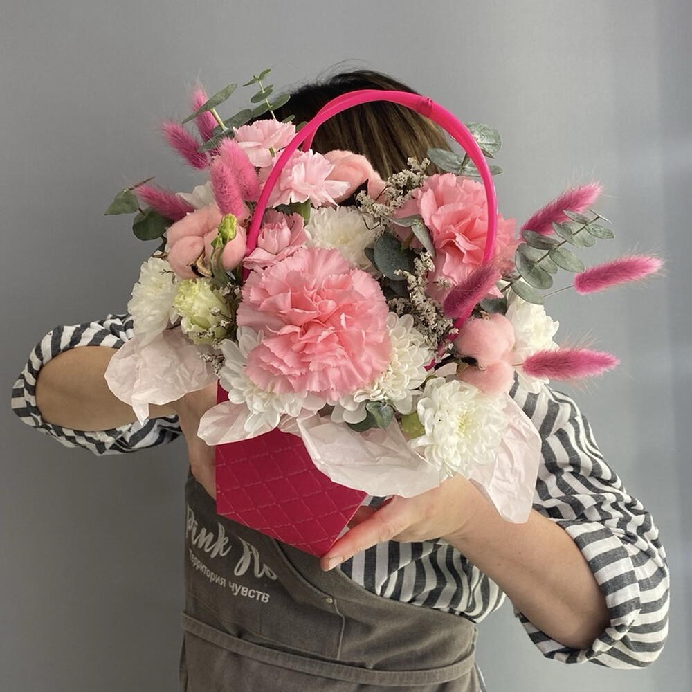 Композиция комплимент 💖 розовый диантус 🌸 белоснежная ЭУСТОМА 🤍🤍🤍