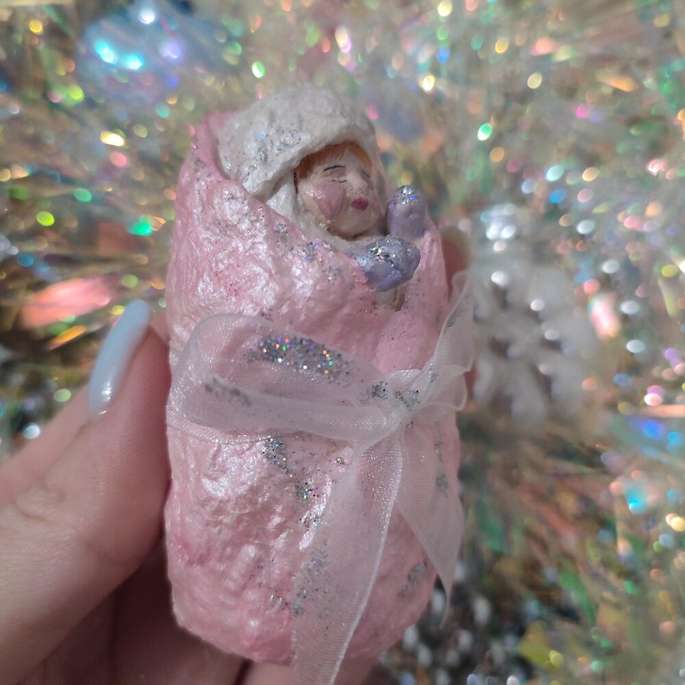 Малышка девочка