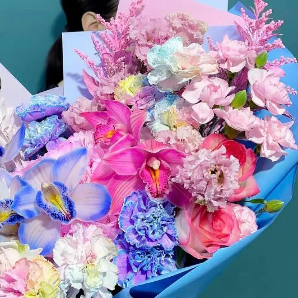 Премиум букет Радужные орхидеи. Авторский букет 568. Leoraflowers