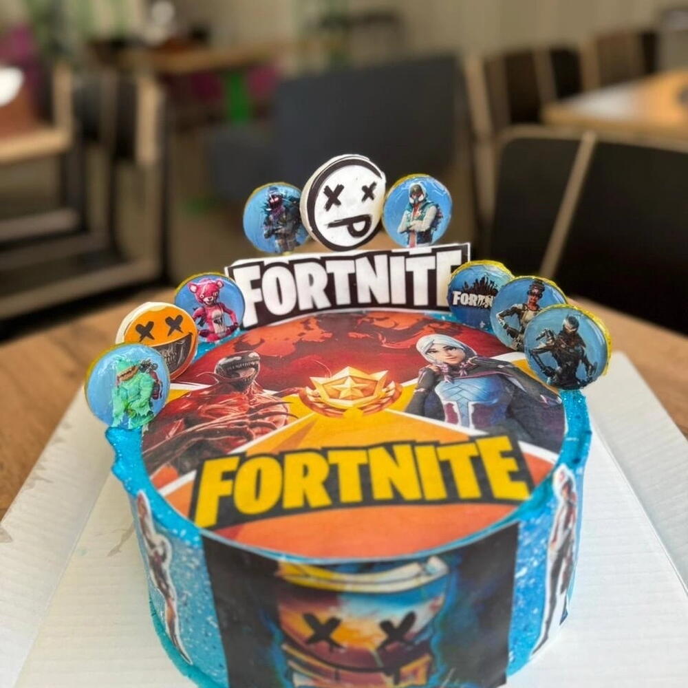 Fortnite торт