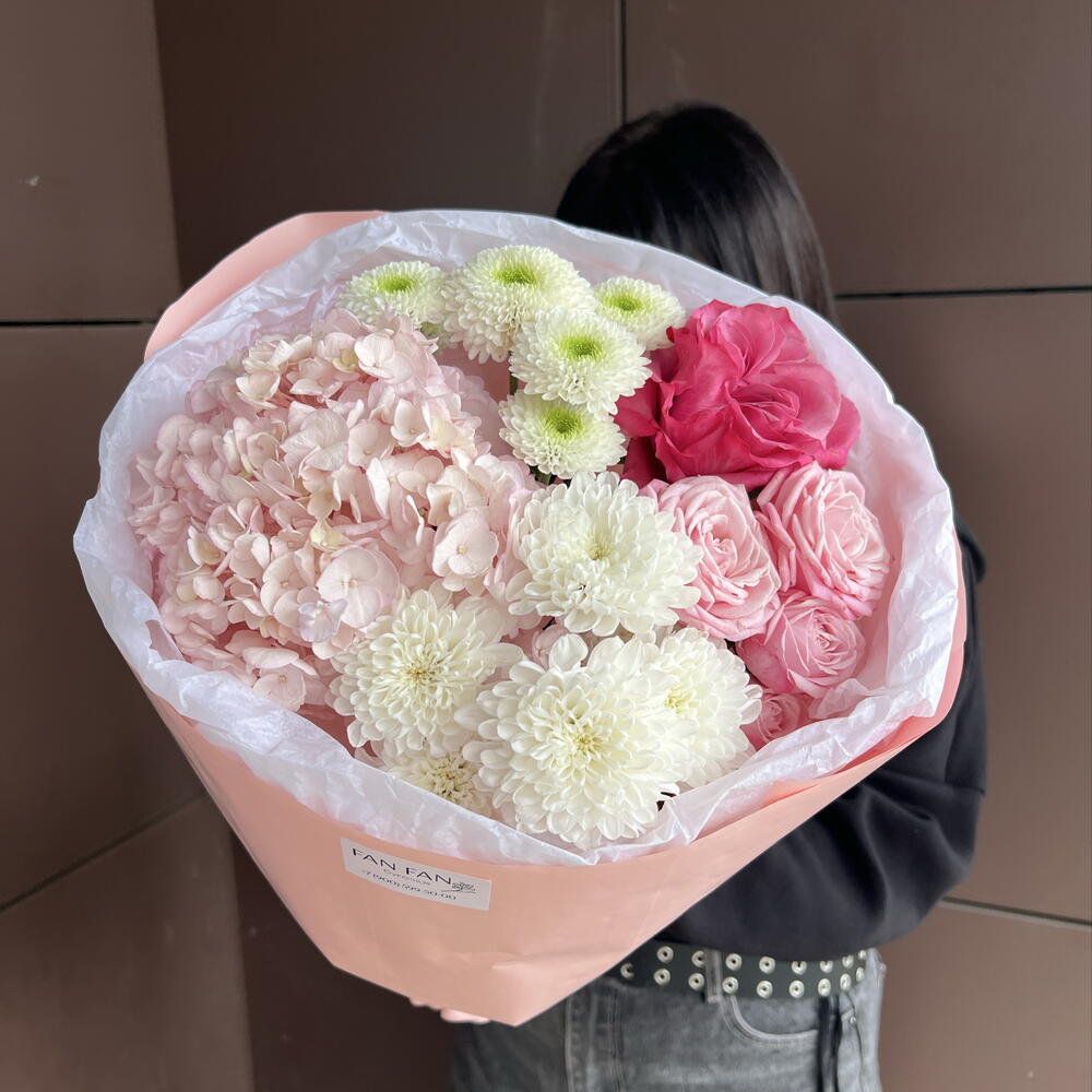 Букет с гортензией 🌸