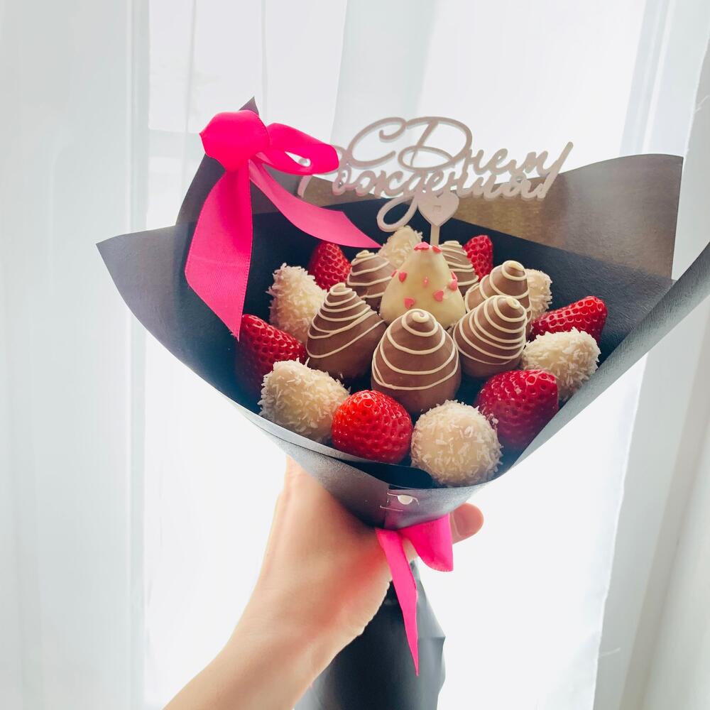 Elegante ramo de Fresas cubiertas de chocolate