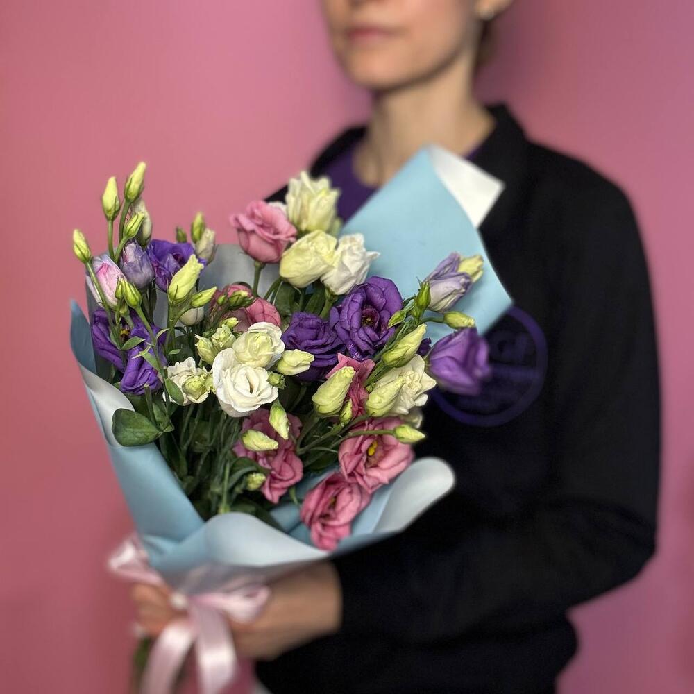 Bouquet of eustoma