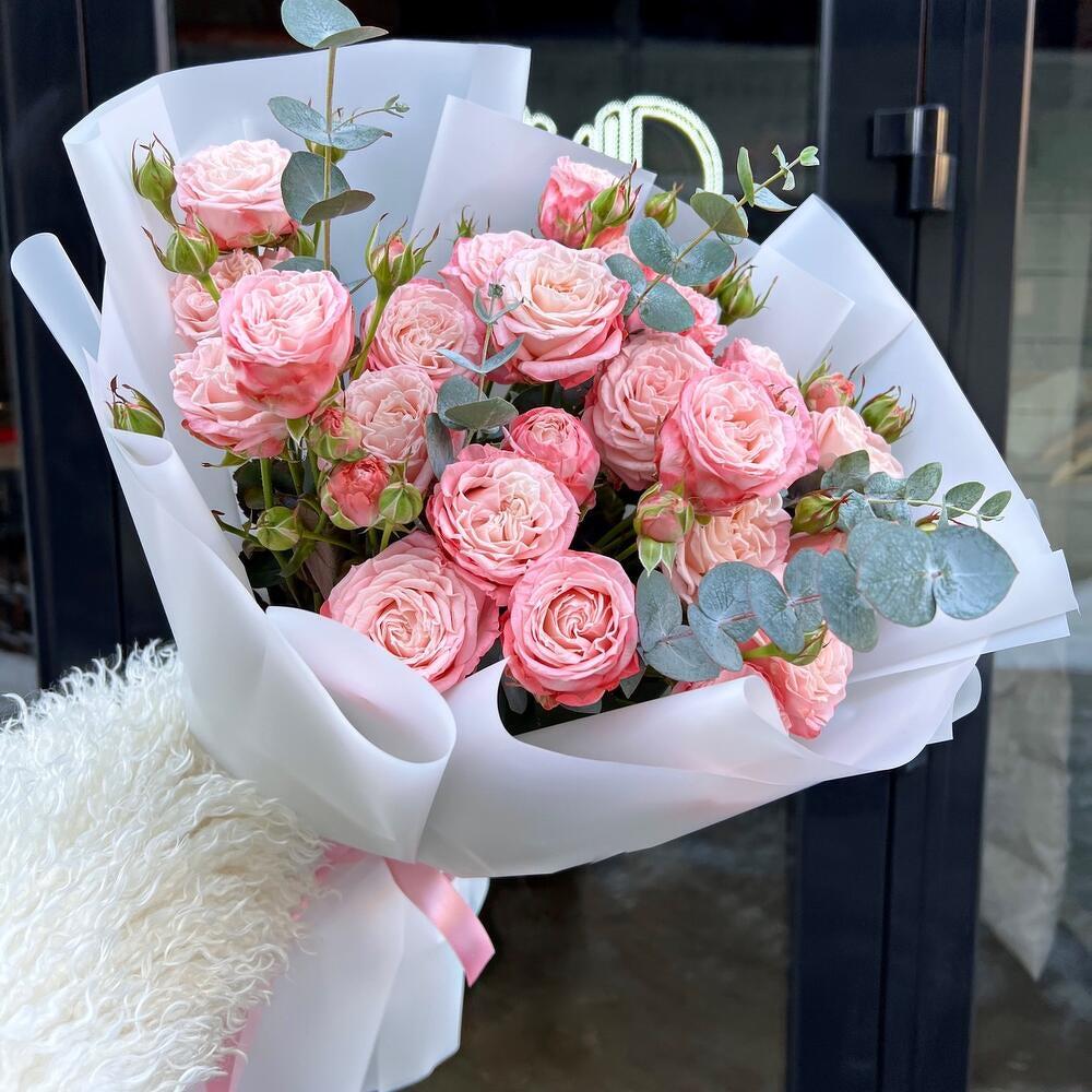 Мадам Бомбастик💕 кустовые розы