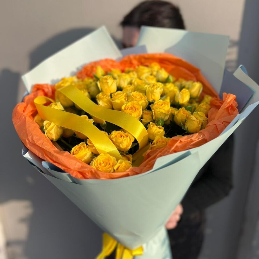 Розы кустовые 15 шт
