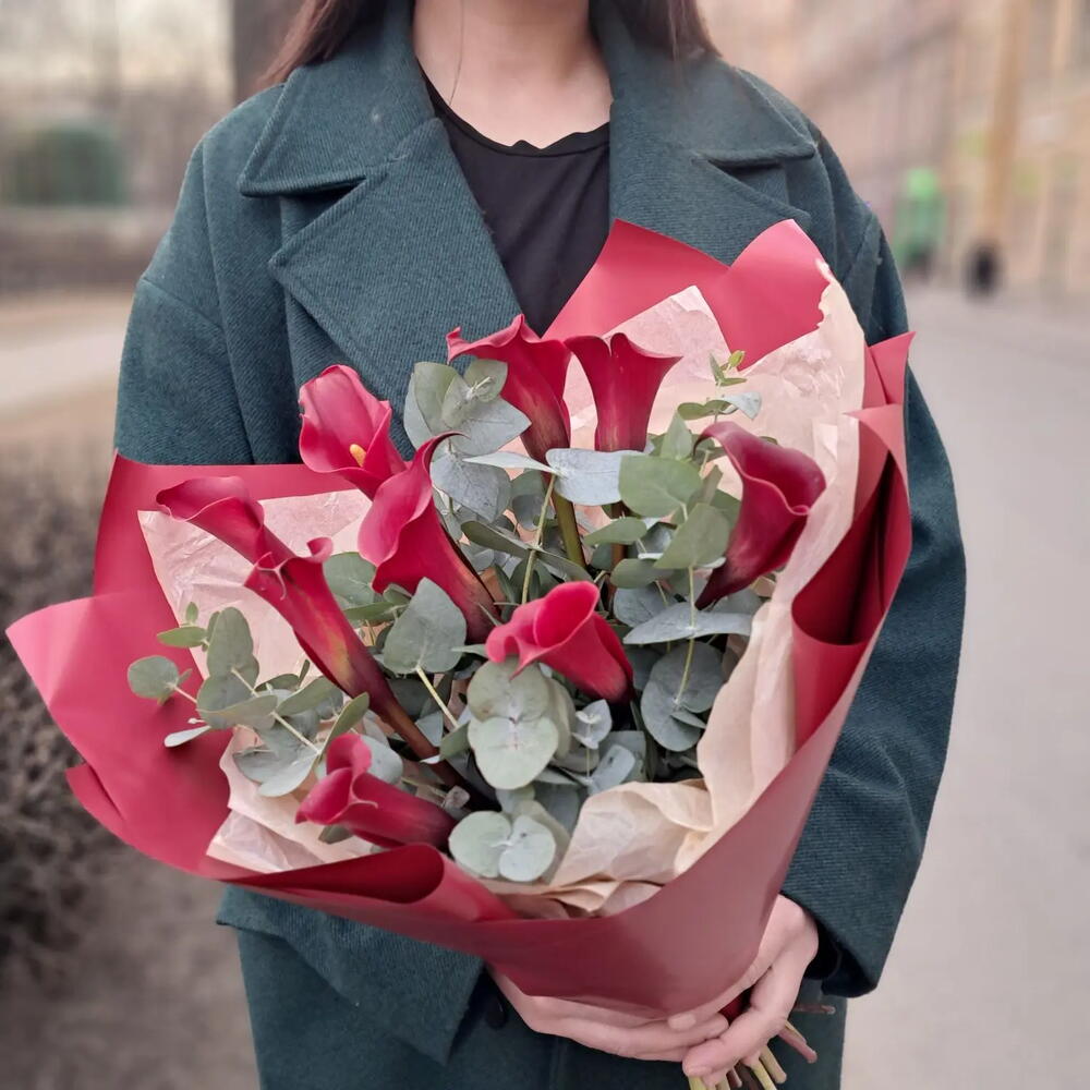 Винные каллы с эвкалиптом 9шт