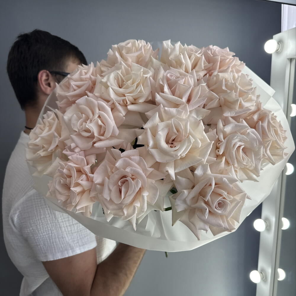 Монобукет из розы HAPPY BRIDE 15шт